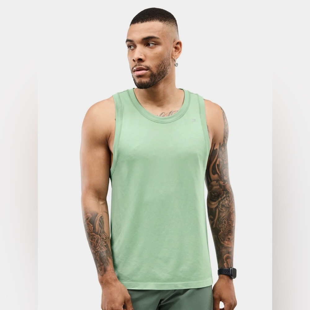 NWT🏷️ Fabletics- The Training Day Tank, Size XXL